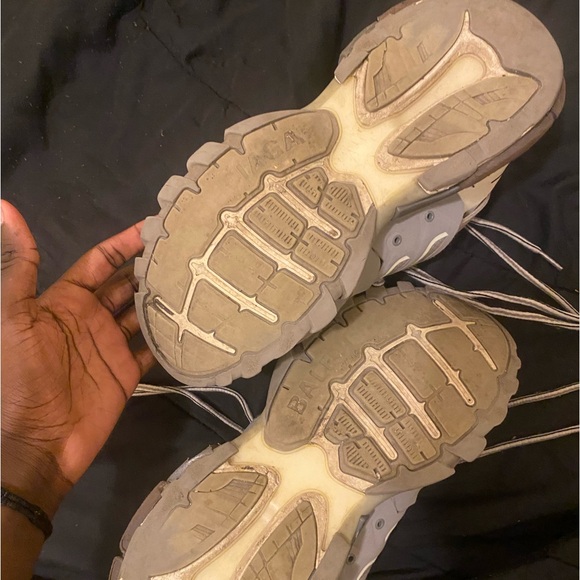Grey Balenciaga tracks(LED) - Picture 5 of 5